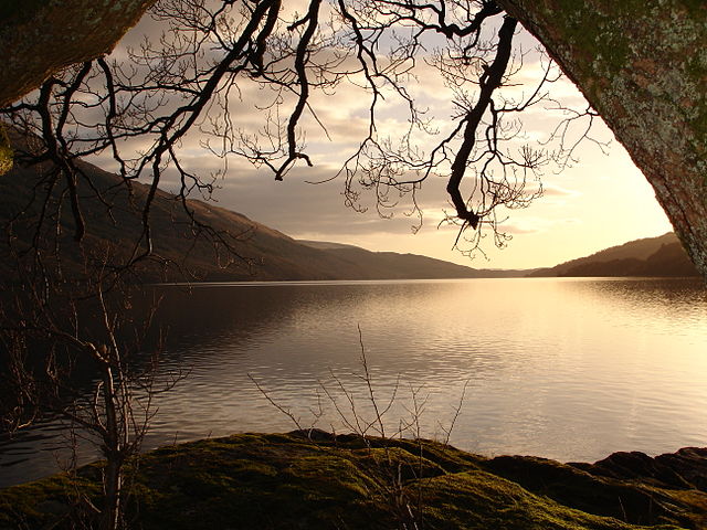 File:View of loch lomond.JPG