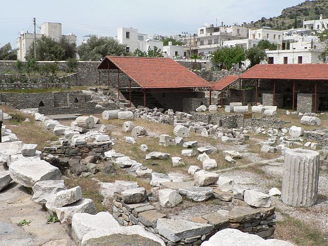 File:Mausoleum of Maussollos ruins.JPG