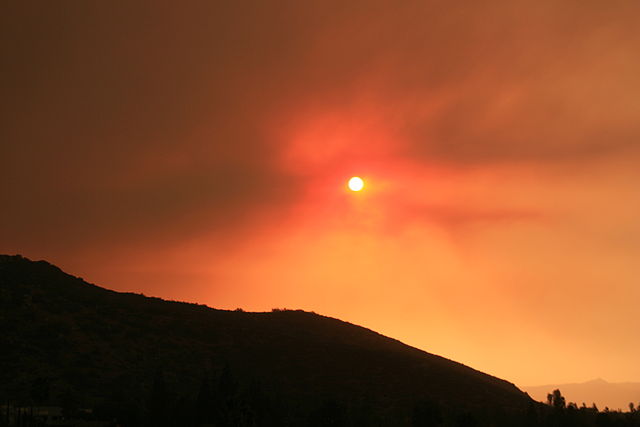 File:Red Sky at Morning San Diego 22 Oct 2007 v2.jpg