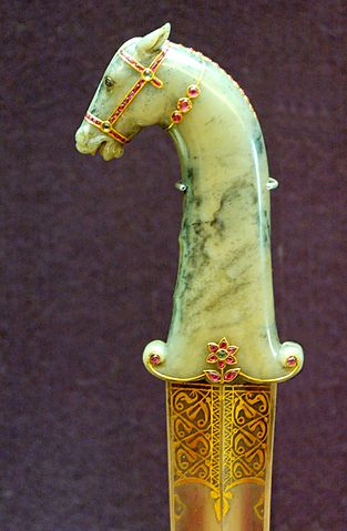 File:Dagger horse head Louvre OA7891.jpg