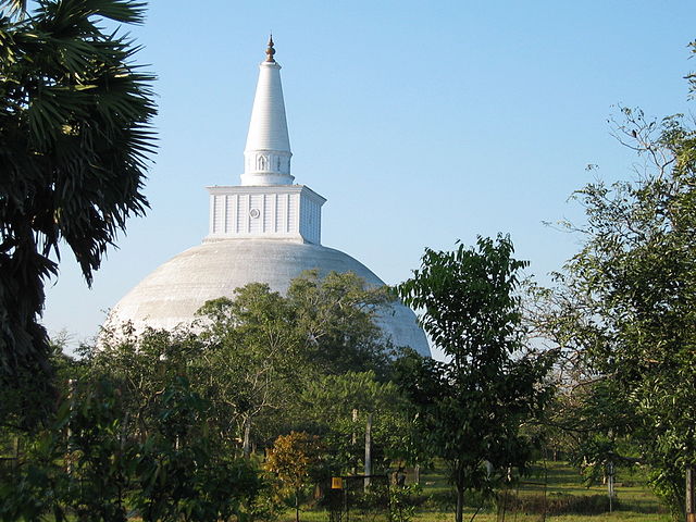 File:Ruvanvelisaya Dagoba.jpg
