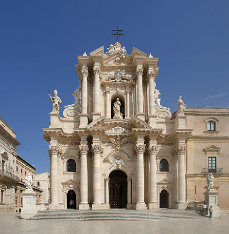 File:SiracusaCathedral-pjt1.jpg