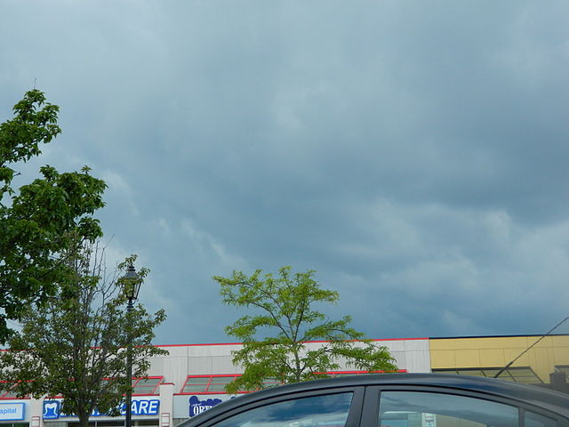 File:Cumulonimbus Over Niagara Falls.JPG