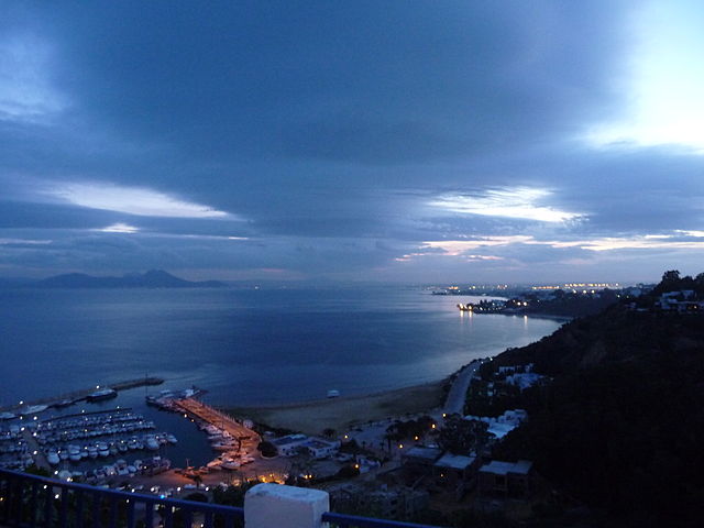 File:Golfe de Tunis et port de Sidi Bou Saïd.jpg