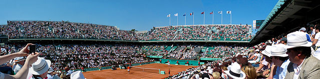 File:Court Philippe Chatrier - 1er tour de Roland Garros 2010 - tennis french open.jpg