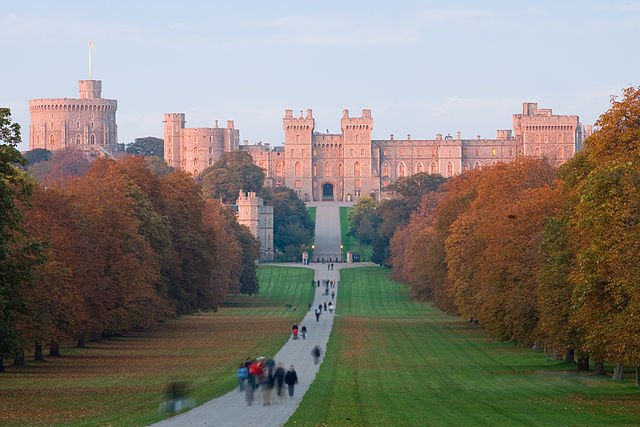 File:Windsor Castle at Sunset - Nov 2006.jpg