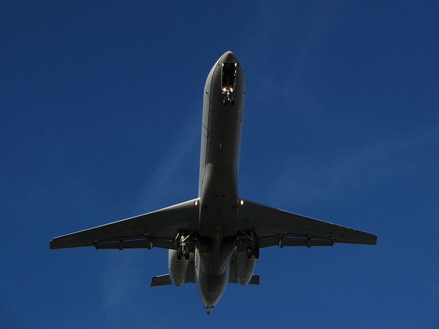 File:Continental Embraer 135.jpg