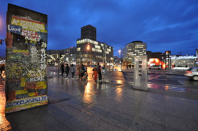 File:Berlin wall at Potsdamer Platz March 2009.jpg