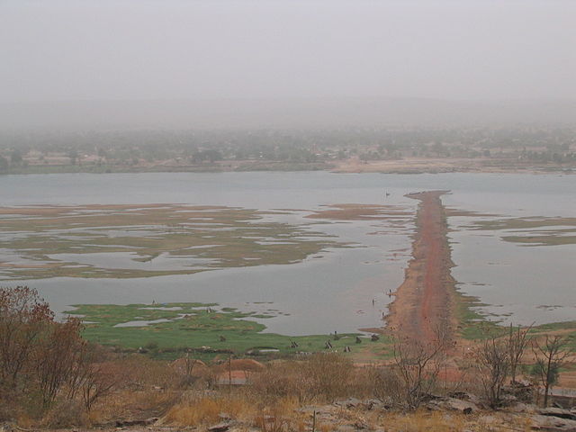 File:Niger river at Koulikoro.jpg