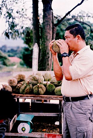 File:Durian customer.jpg