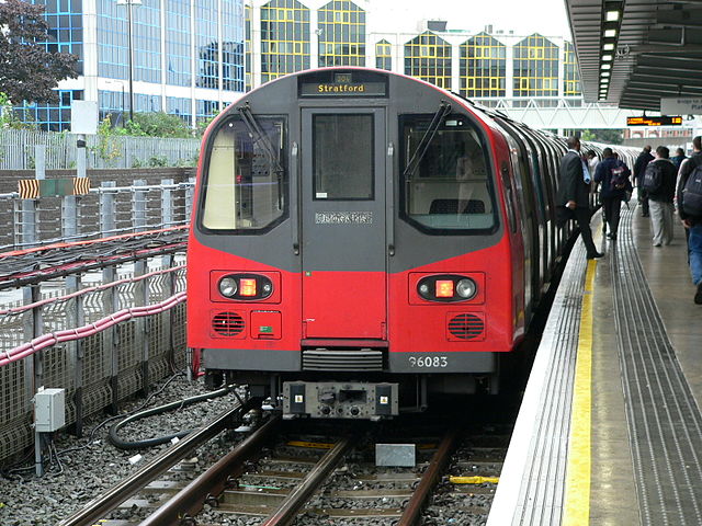 File:London Underground 1996ts.jpg