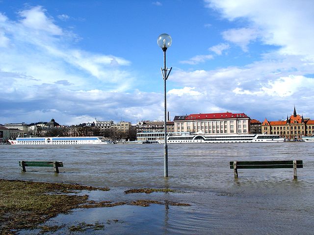 File:Bratislavaminorflood.jpg