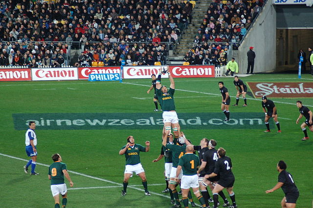 File:New Zealand vs South Africa 2006 Tri Nations Line Out.JPG