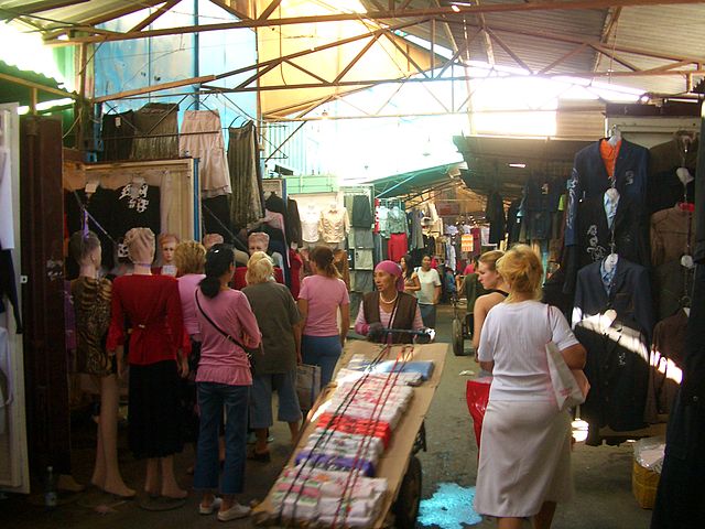 File:E7919-Dordoy-Bazaar-clothing.jpg