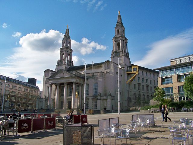 File:Millennium Square, Leeds (27th May 2010).jpg