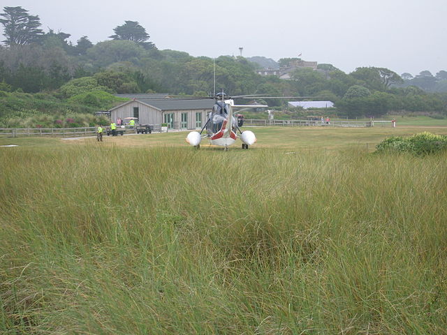 File:Tresco - heliport.jpg