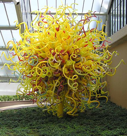File:Glass.sculpture.kewgardens.london.arp.jpg
