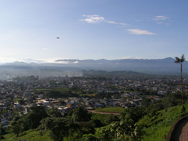 File:Santo Domingo, Ecuador.jpg