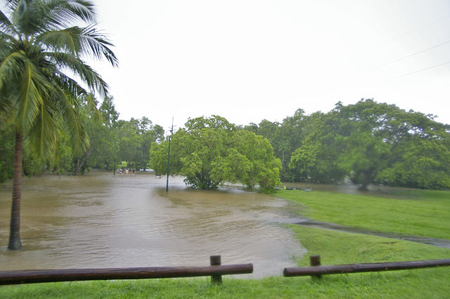 File:Rapid Creek flooding 1.jpg