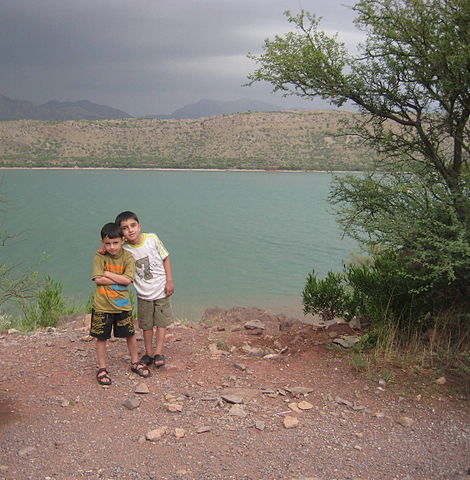File:Tanda Dam Lake.jpg