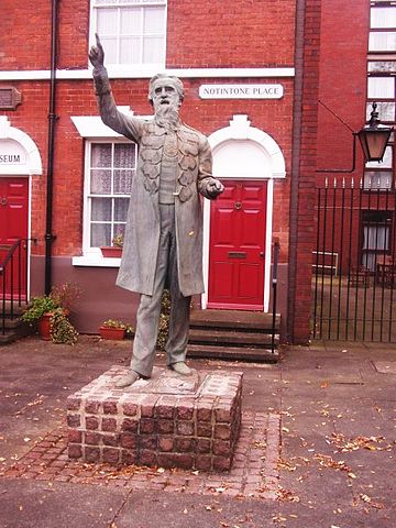 File:William booth statue.JPG