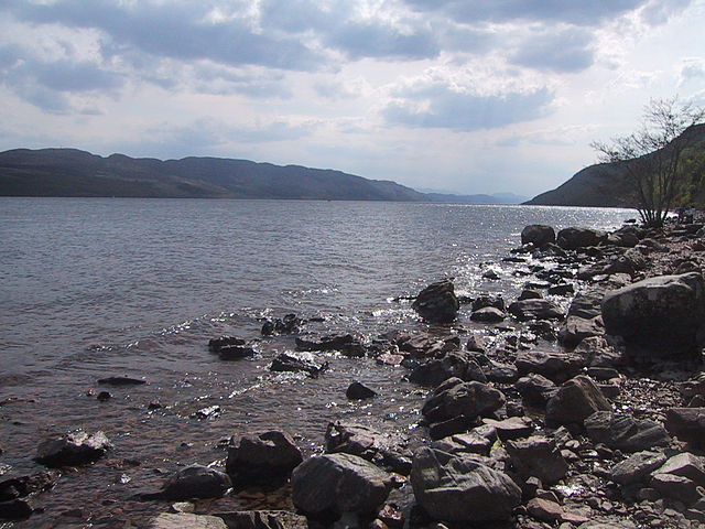 File:Loch Ness 0406.JPG